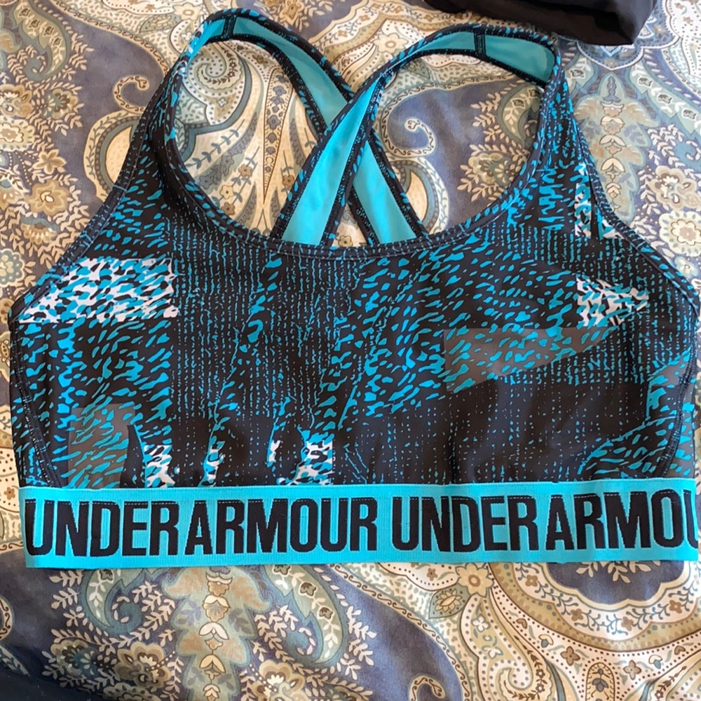Under armour women’s sports bra L